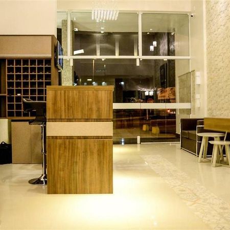Grand Cafe Hotel Manhuacu Exterior foto
