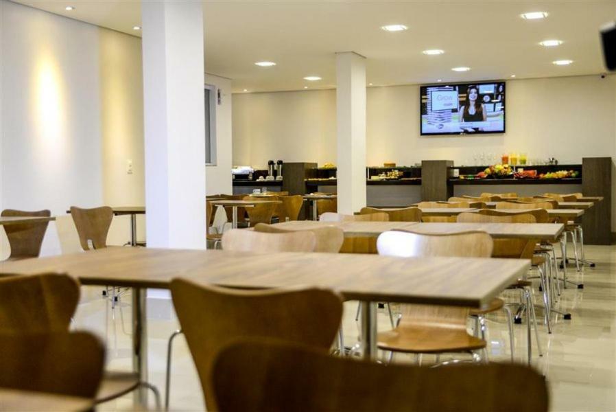 Grand Cafe Hotel Manhuacu Exterior foto